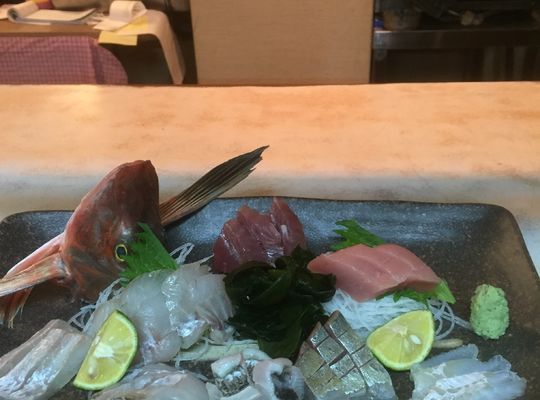 おすすめ鮮魚大サービス盛り‼️