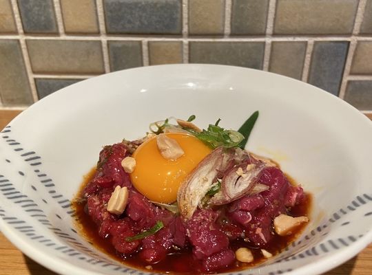 ミンククジラのユッケ‼️